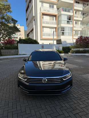 VOLKSWAGEN-PASSAT-2018