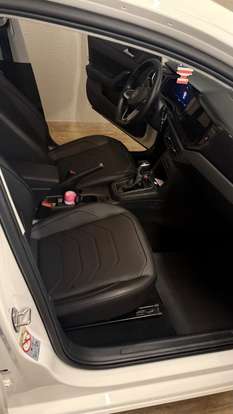 VOLKSWAGEN-POLO-1.0 170 TSI HIGHLINE AUTOMÁTICO VOLKSWAGEN-POLO-2024