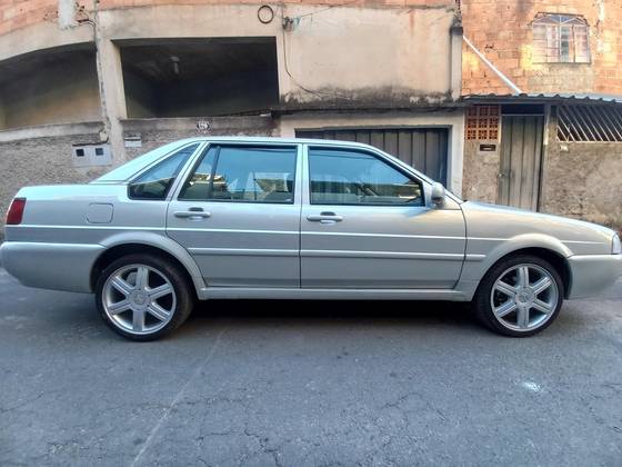 VOLKSWAGEN SANTANA 1.8 MI 8V GASOLINA 4P MANUAL