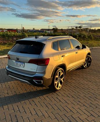 VOLKSWAGEN TAOS 1.4 250 TSI TOTAL FLEX HIGHLINE AUTOMÁTICO