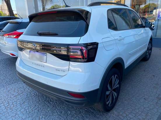VOLKSWAGEN-T-CROSS-2022