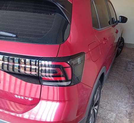 VOLKSWAGEN-T-CROSS-2023