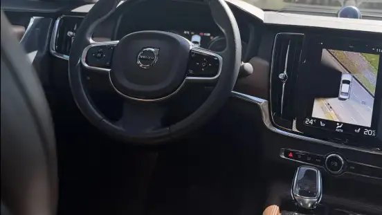 VOLVO-S90-2019