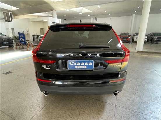 VOLVO-XC60-2.0 D5 DIESEL MOMENTUM AWD GEARTRONIC VOLVO-XC60-2019