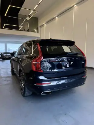 VOLVO-XC90-2019