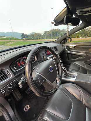 VOLVO-S60-2014