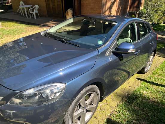 VOLVO-V40-2.0 T4 DYNAMIC TURBO GASOLINA 4P AUTOMÁTICO VOLVO-V40-2013