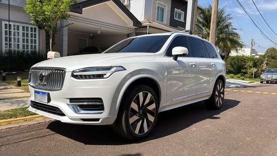 VOLVO-XC90-2024
