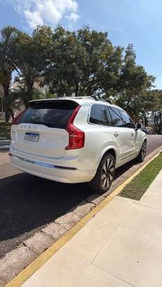 VOLVO-XC90-2024
