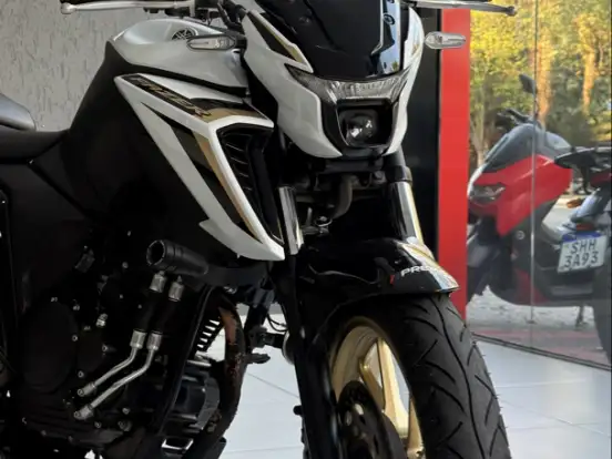 YAMAHA-FZ25 FAZER CONNECTED ABS YAMAHA-FZ25 FAZER CONNECTED ABS-2025