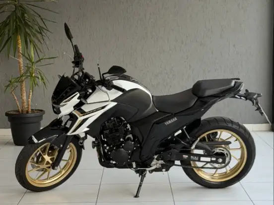YAMAHA-FZ25 FAZER CONNECTED ABS YAMAHA-FZ25 FAZER CONNECTED ABS-2025