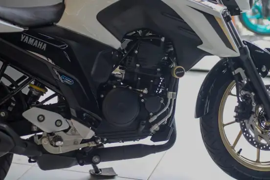 YAMAHA-FZ25 FAZER CONNECTED ABS YAMAHA-FZ25 FAZER CONNECTED ABS-2025