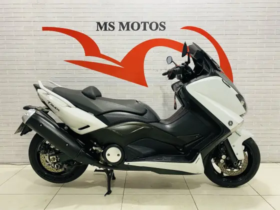 YAMAHA TMAX 