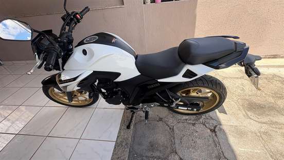 YAMAHA-FZ25 FAZER CONNECTED ABS-2025