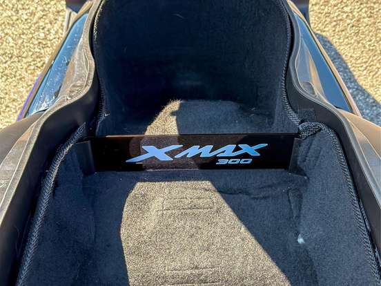 YAMAHA-XMAX 300 CONNECTED ABS YAMAHA-XMAX 300 CONNECTED ABS-2025
