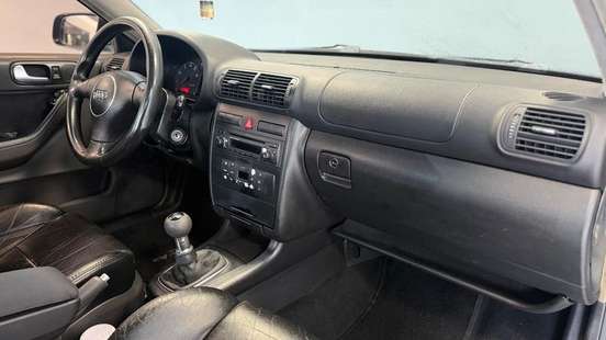 AUDI-A3-2004
