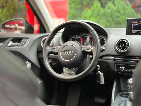 AUDI-A3-1.8 TFSI SPORTBACK 16V GASOLINA 4P AUTOMÁTICO AUDI-A3-2013