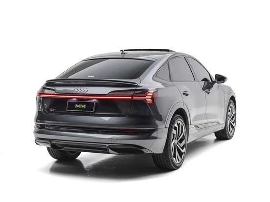AUDI-E-TRON-ELÉTRICO SPORTBACK PERFORMANCE BLACK QUATTRO AUDI-E-TRON-2022