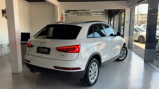 AUDI-Q3-2018