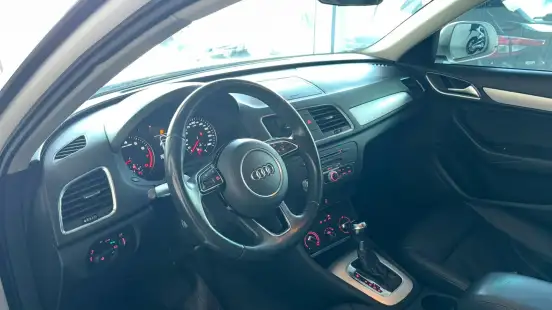 AUDI-Q3-2018