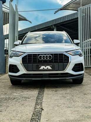 AUDI-Q3-2021