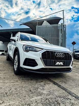 AUDI-Q3-2021