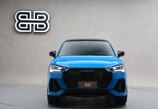 AUDI-Q3-2022