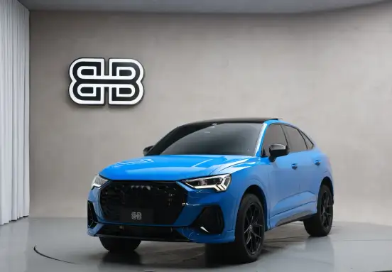 AUDI-Q3-2022