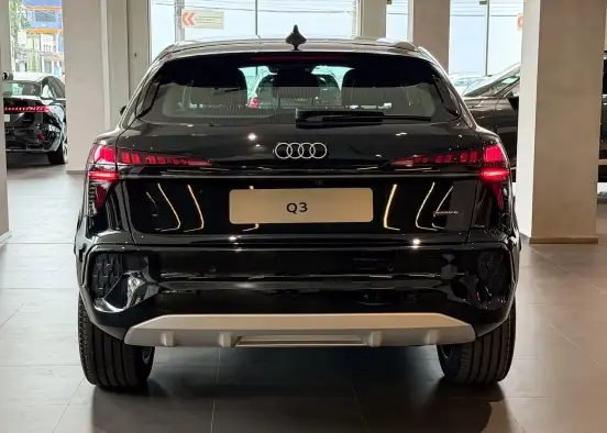 AUDI-Q3-2026