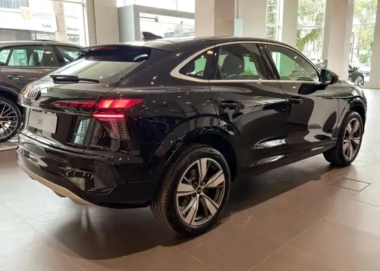AUDI-Q3-2026