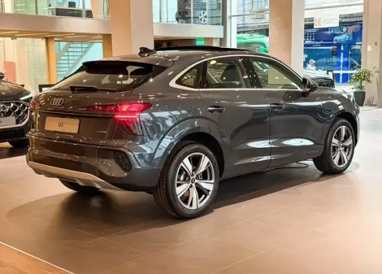 AUDI-Q3-2026