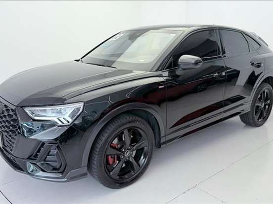 AUDI-Q3-2022