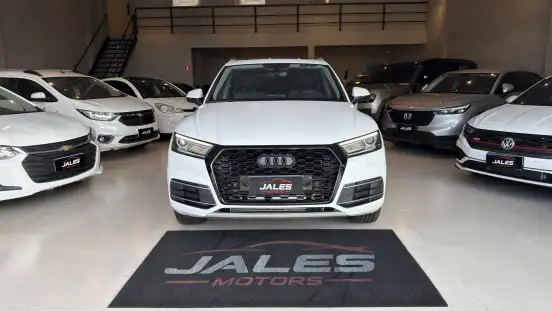 AUDI-Q5-2018