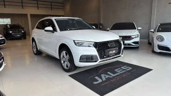 AUDI-Q5-2018