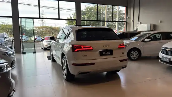 AUDI-Q5-2018