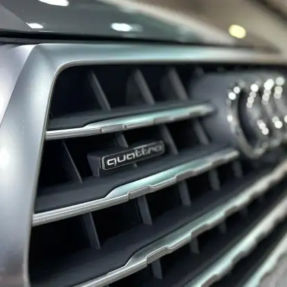 AUDI-Q7-2015