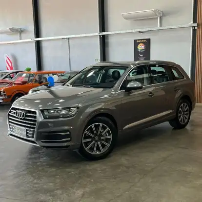 AUDI-Q7-2015
