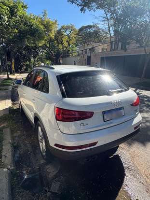 AUDI-Q3-2017
