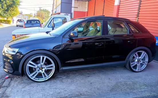 AUDI-Q3-2015