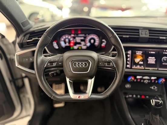 AUDI-Q3-2.0 40 TFSI GASOLINA PERFORMANCE BLACK QUATTRO TIPTRONIC AUDI-Q3-2023