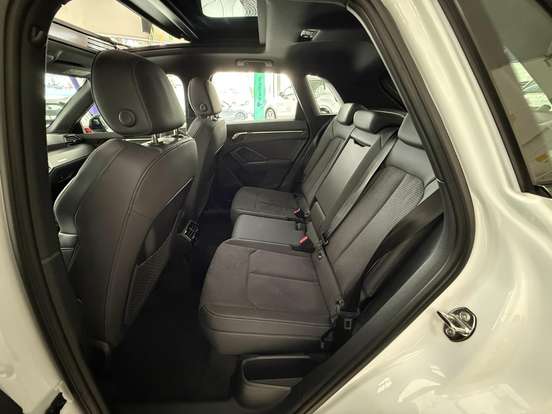 AUDI-Q3-2.0 40 TFSI GASOLINA PERFORMANCE BLACK QUATTRO TIPTRONIC AUDI-Q3-2023