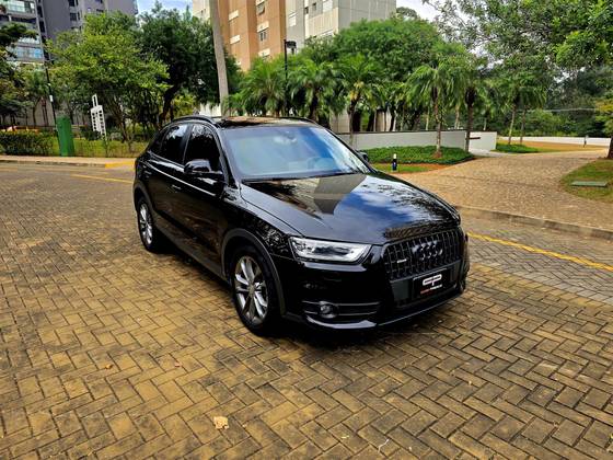 Audi Q3 2.0 Tfsi Ambiente Quattro 4P Gasolina S Tronic