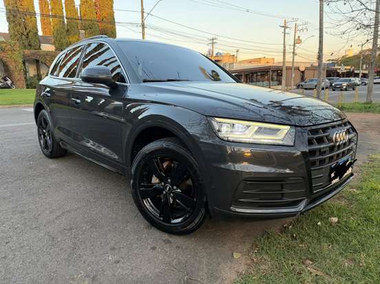 AUDI-Q5-2019