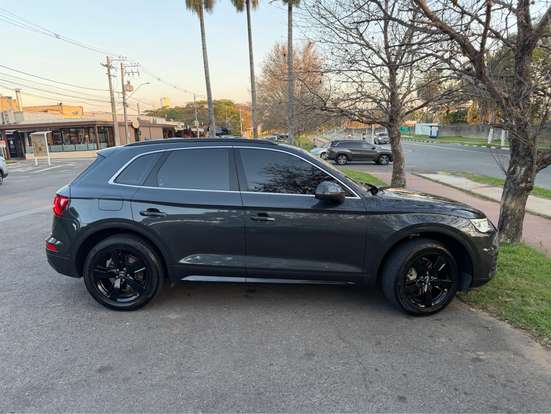 AUDI-Q5-2019