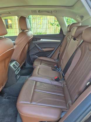 AUDI-Q5-2020