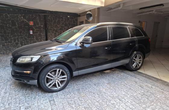AUDI Q7 4.2 FSI QUATTRO V8 32V GASOLINA 4P TIPTRONIC