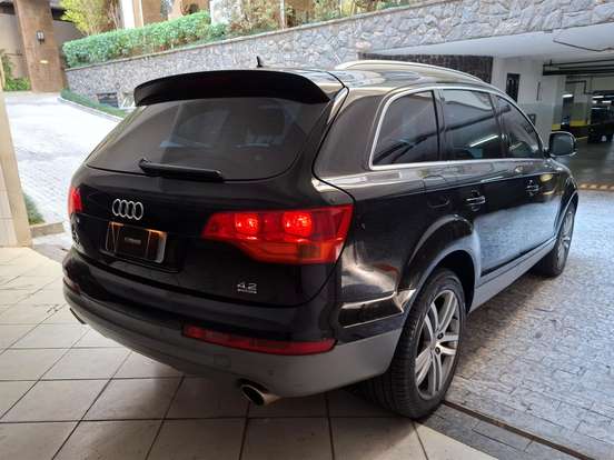 AUDI-Q7-4.2 FSI QUATTRO V8 32V GASOLINA 4P TIPTRONIC AUDI-Q7-2008