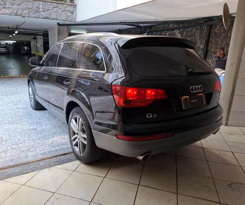 AUDI-Q7-2008
