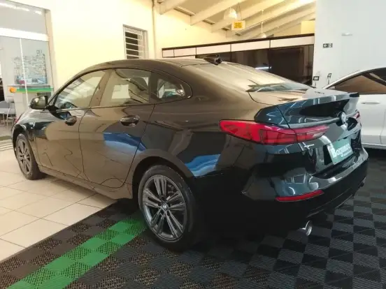 BMW-218i-2019