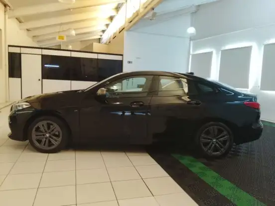 BMW-218i-2019